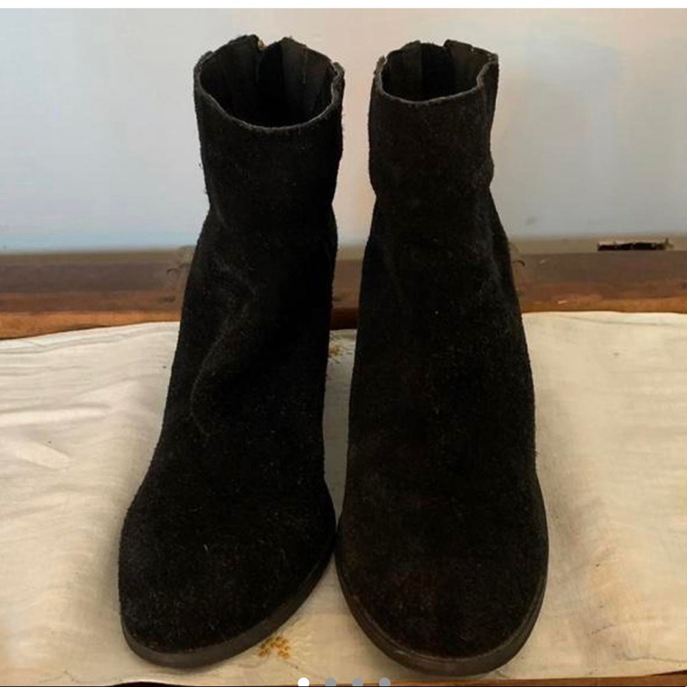 urban outfitters suede ankle boots